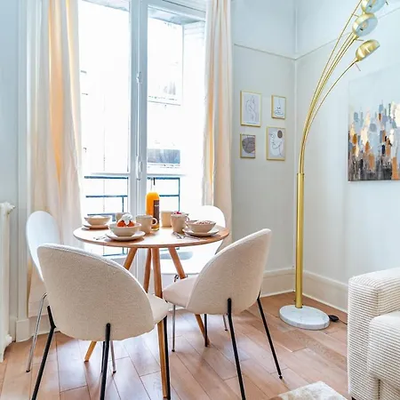 Apartment Lumineux Et Confortable A *